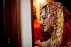 Must have wedding shots - beatufully dressed Bride Bride photos wedding photos best wedding pictures